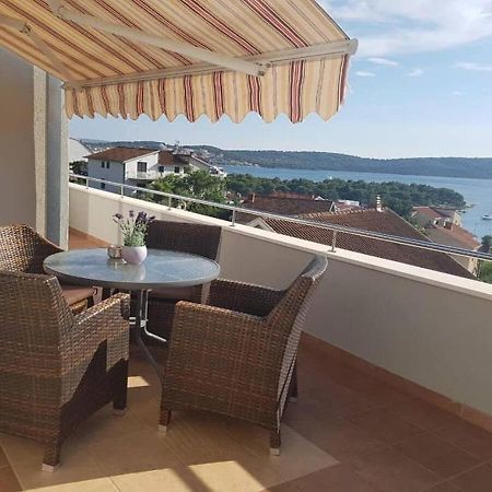 Apartments Javi - Free Private Parking Trogir Exterior foto