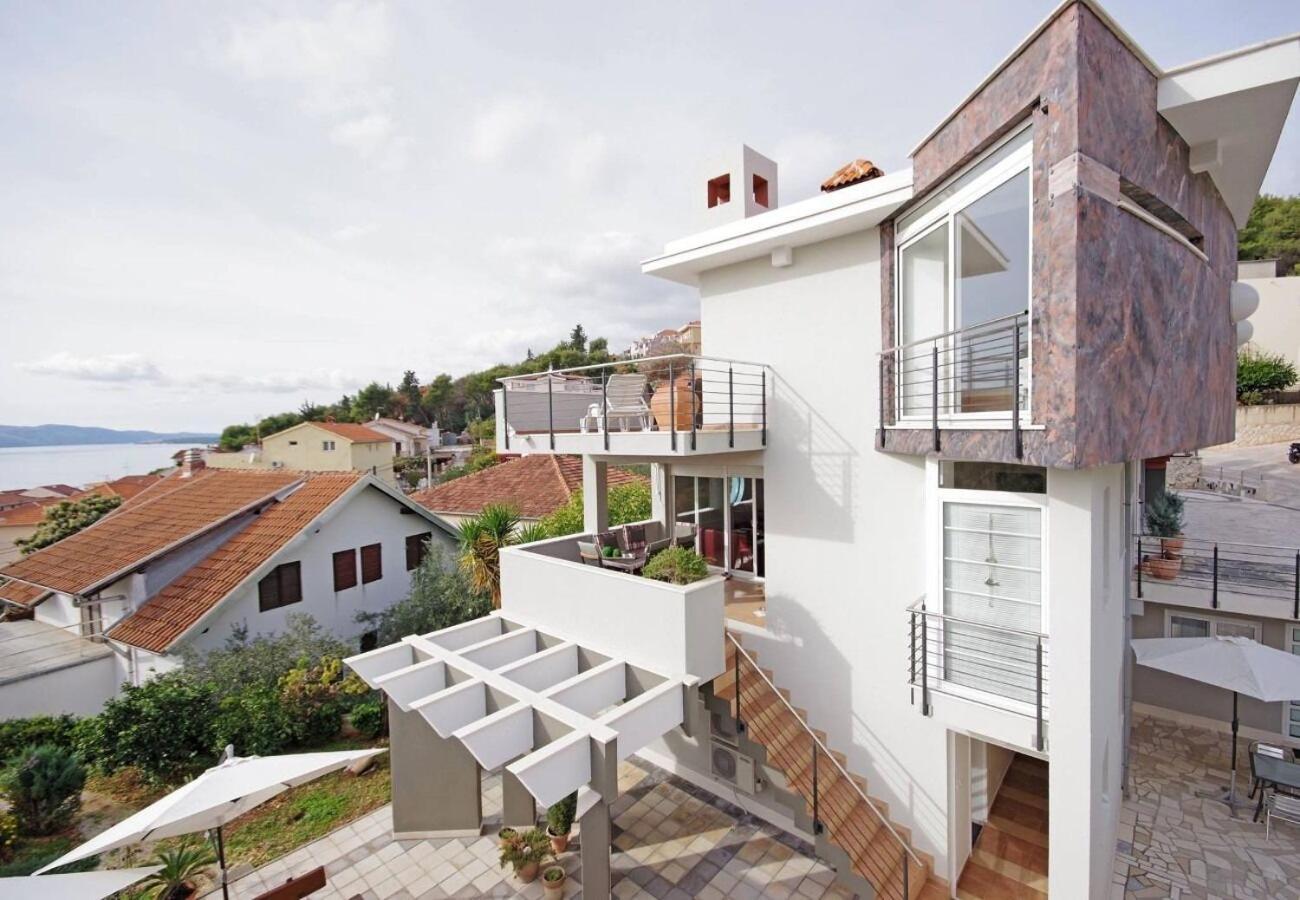 Apartments Javi - Free Private Parking Trogir Exterior foto