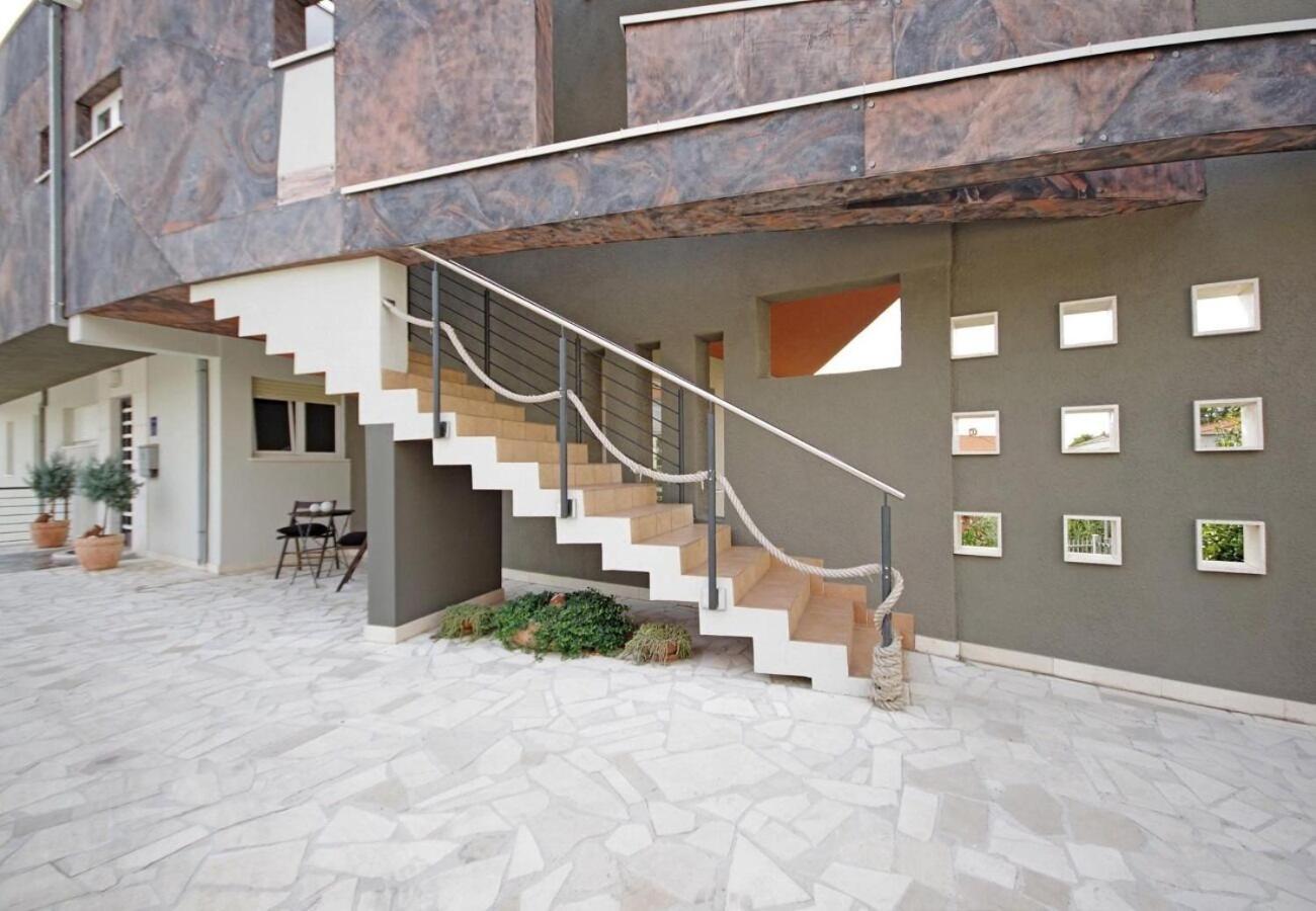 Apartments Javi - Free Private Parking Trogir Exterior foto